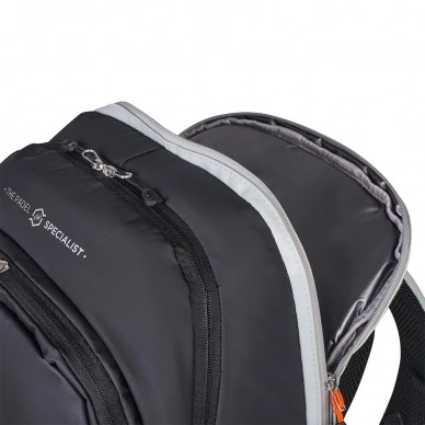 Bullpadel BPM26001 Hack Black 2026 Backpack