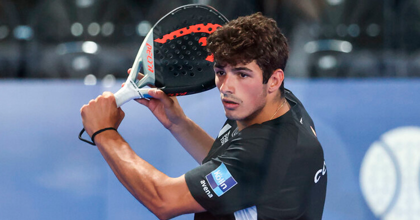 The Delta Pro, the official padel racket of Arturo Coello