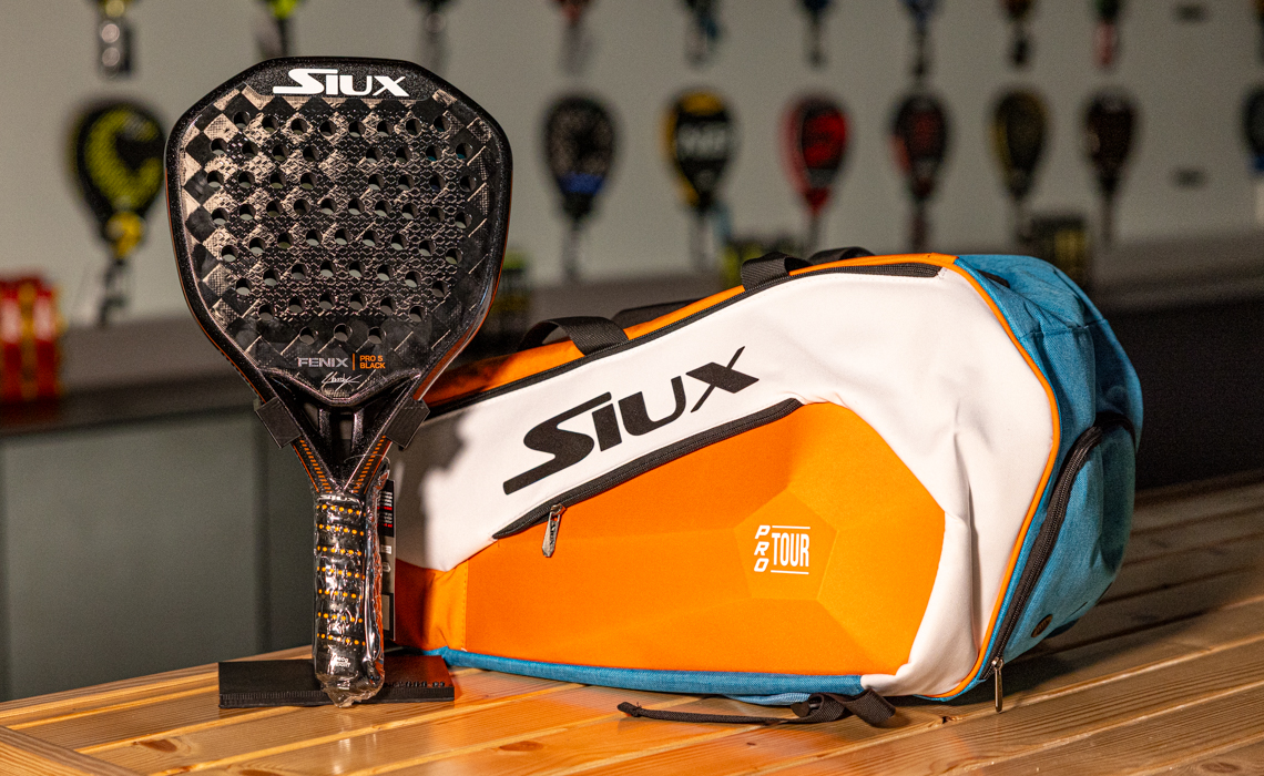 “Padel racket and bag Siux